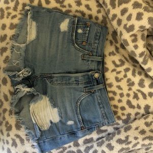 Levi’s 501 distressed shorts